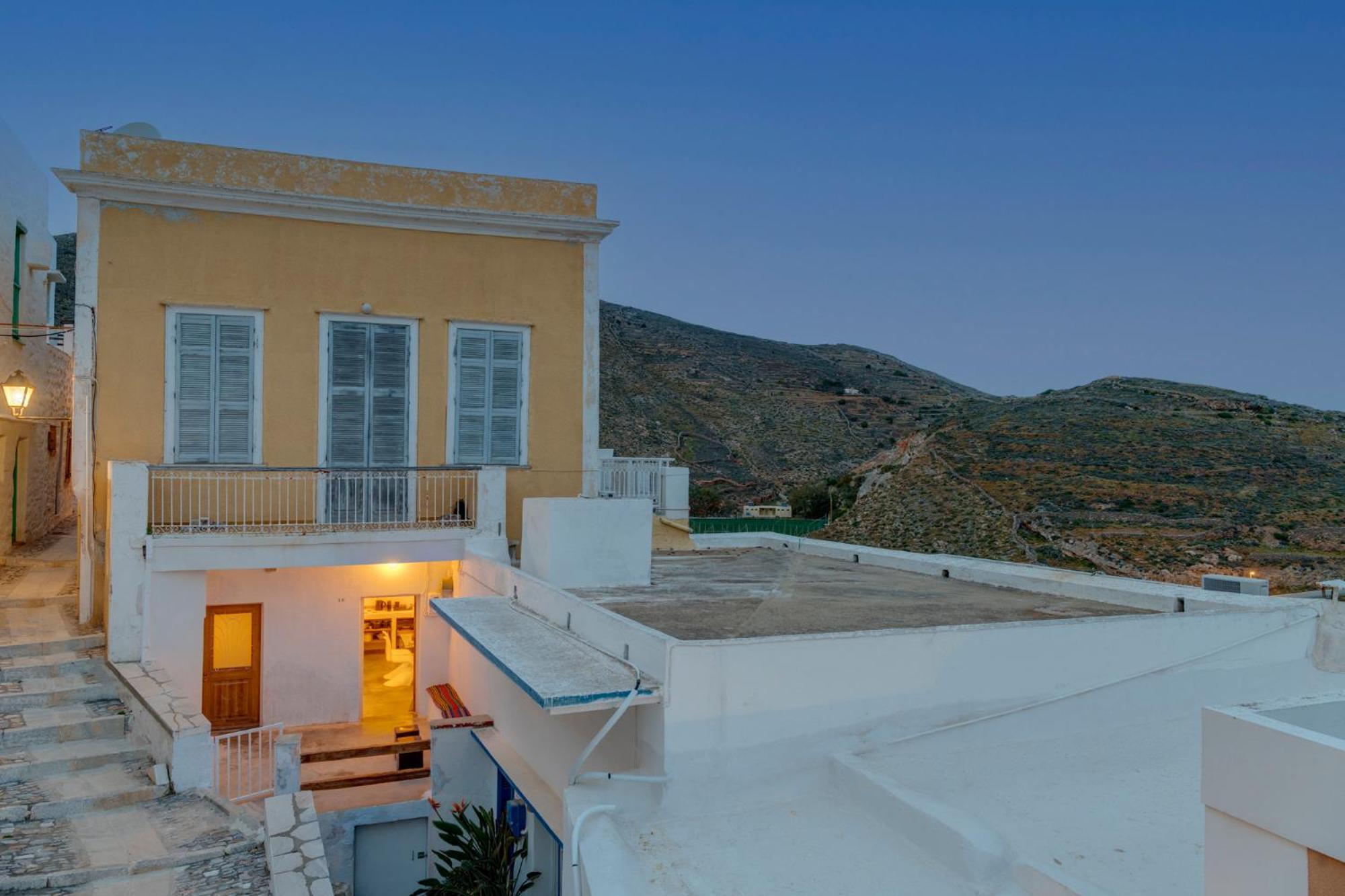 Syros Art House Villa Ano Syros Exteriör bild