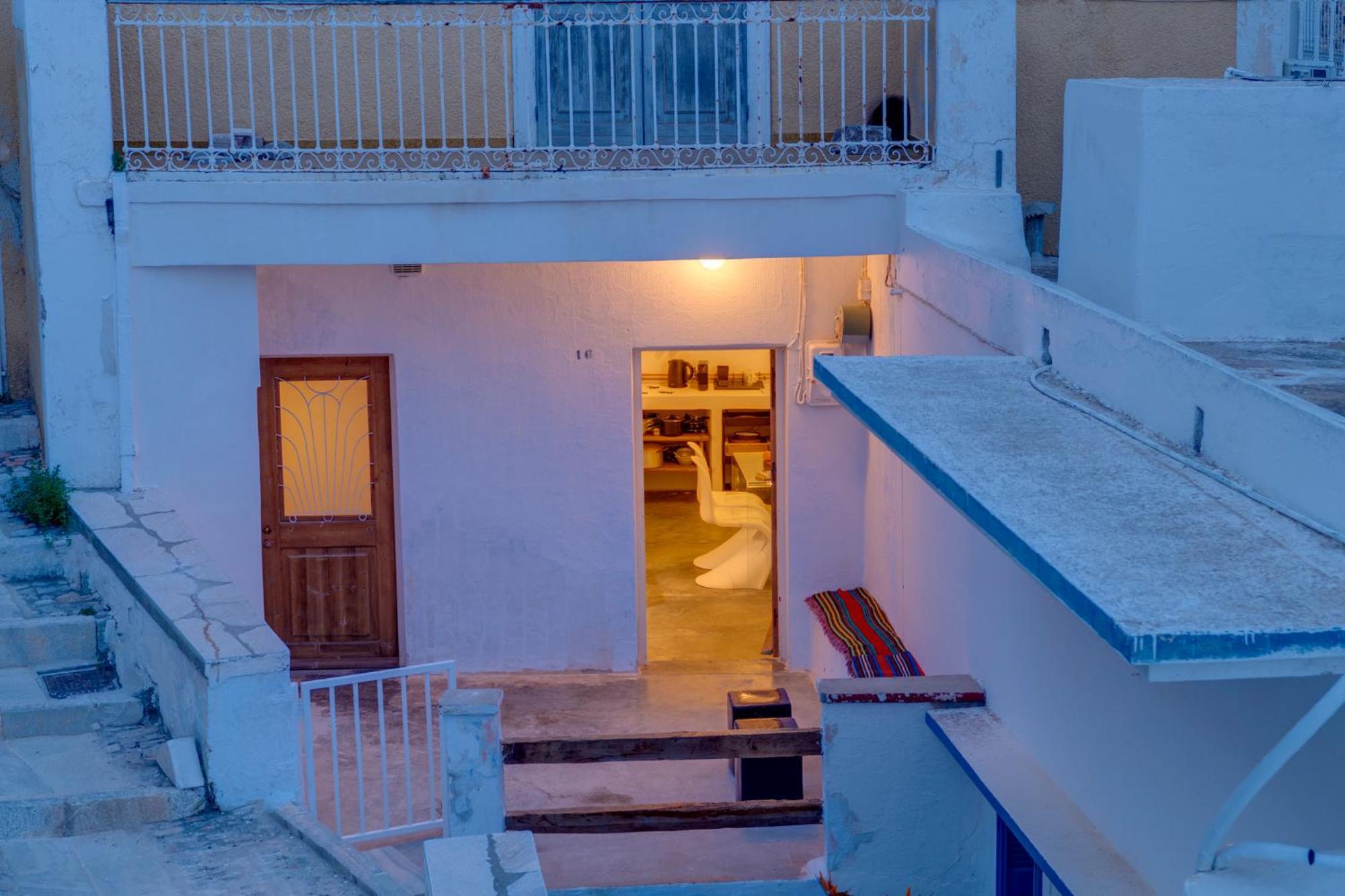 Syros Art House Villa Ano Syros Exteriör bild